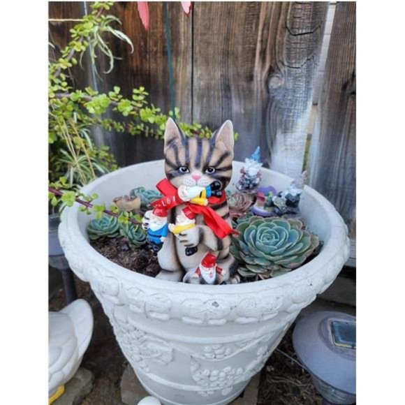 Mischievous Cat Garden Gnome Statue Figurine - Best Art Décor for Indoor Outdoor - Picture 3 of 7